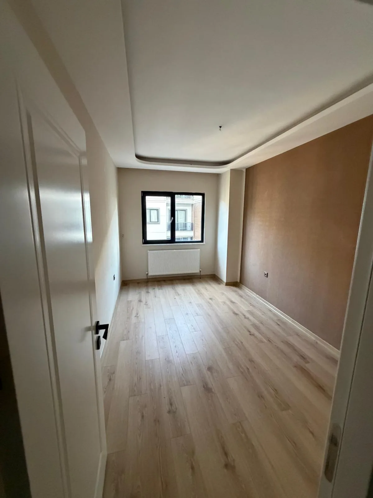 EDREMİT CENNETAYAĞI MAHALLESİNDE PRESTİJ 3 KONUTLARINDA 3+1 AYRI MUTFAK KAPALI GARAJLI LÜX SİTE KONSEPTLİ DAİRE - Görsel 21