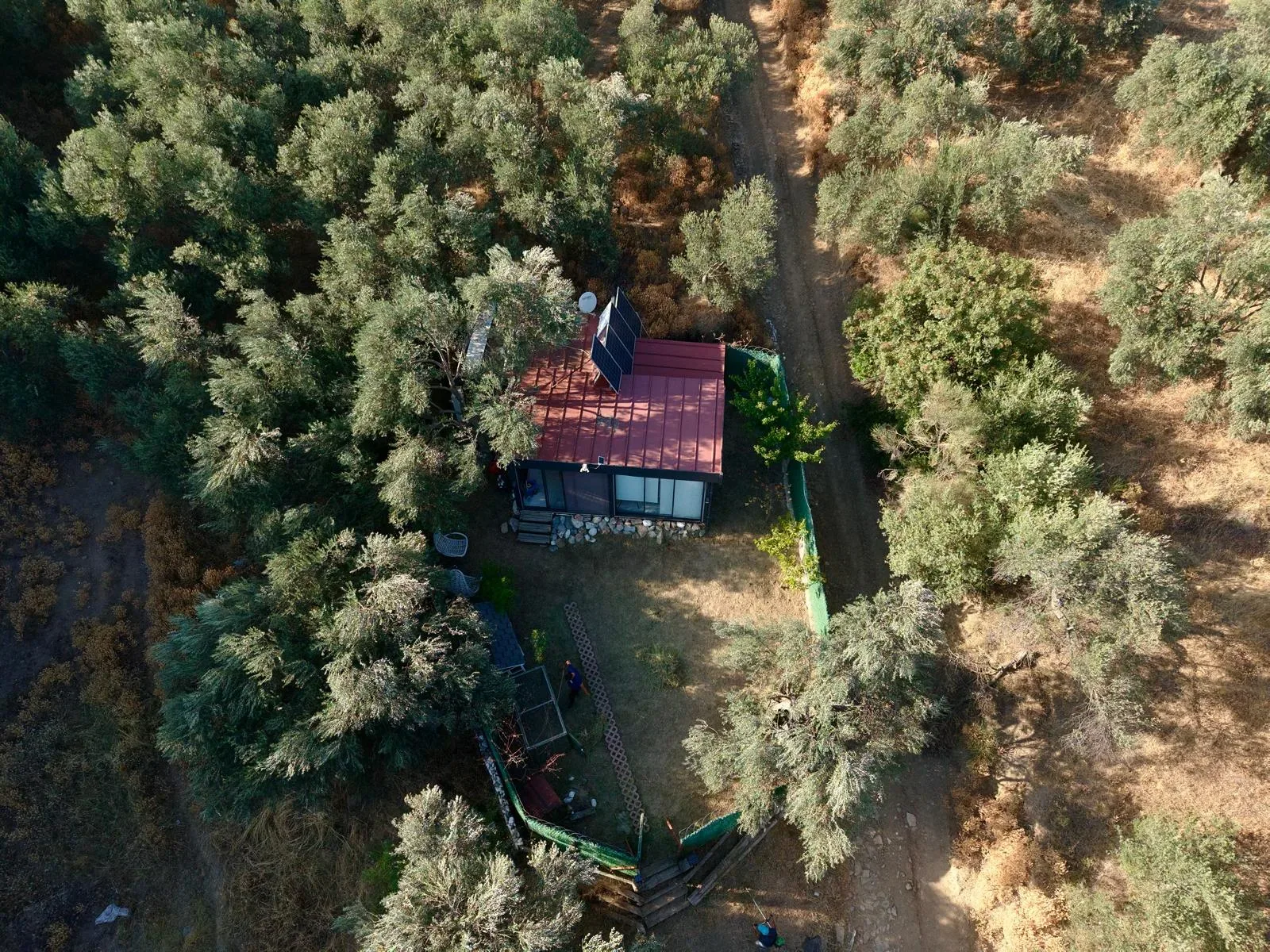 İÇERİSİNDE TİNY HOUSE OLAN HOBİ BAHÇESİ ELEKTRİK SU BAHÇE EV