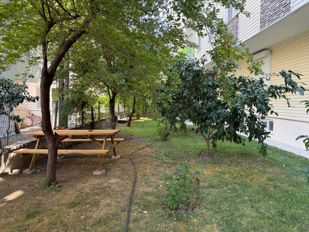 ALTINKUM PAZAR CADDESİ YEŞİLLİKLERLE DOLU GİRİŞ KAT 2+1 - Görsel 24
