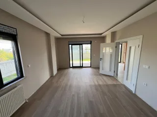 HAMİDİYE MAHALLESİNDE 3+1 TAM MÜSTAKİL KULLANIŞLI VİLLA - Görsel 9