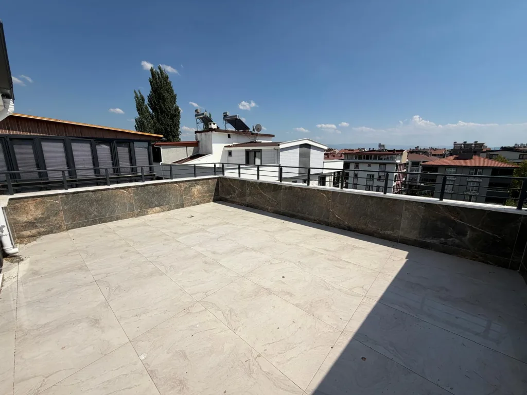 İKİZÇAYDA ÇİFT TERASLI GİYİNME ODALI DEVASA DUBLEKS - Görsel 22