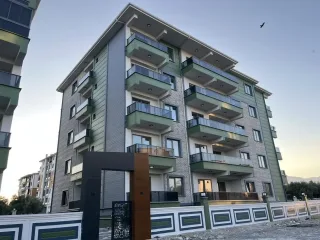 KADIKÖYDE KONSEPT PROJEDE KAPALI OTOPARKLI 2+1 LÜKS DAİRE - Görsel 1