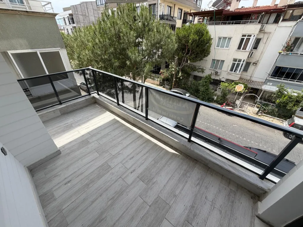 ALTINKUMDA DENİZE ÇOK YAKIN 3+1 CADDE ÜSTÜ 0 DAİRE - Görsel 11