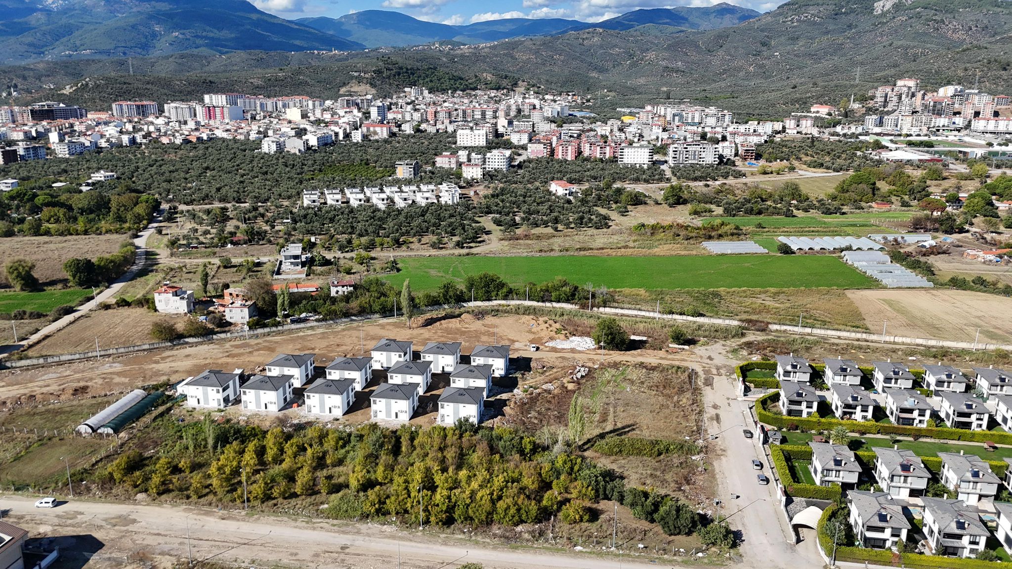 EDREMİT HAMİDİYE'DE 5 VİLLALIK YATIRIMLIK ARSA - Görsel 3