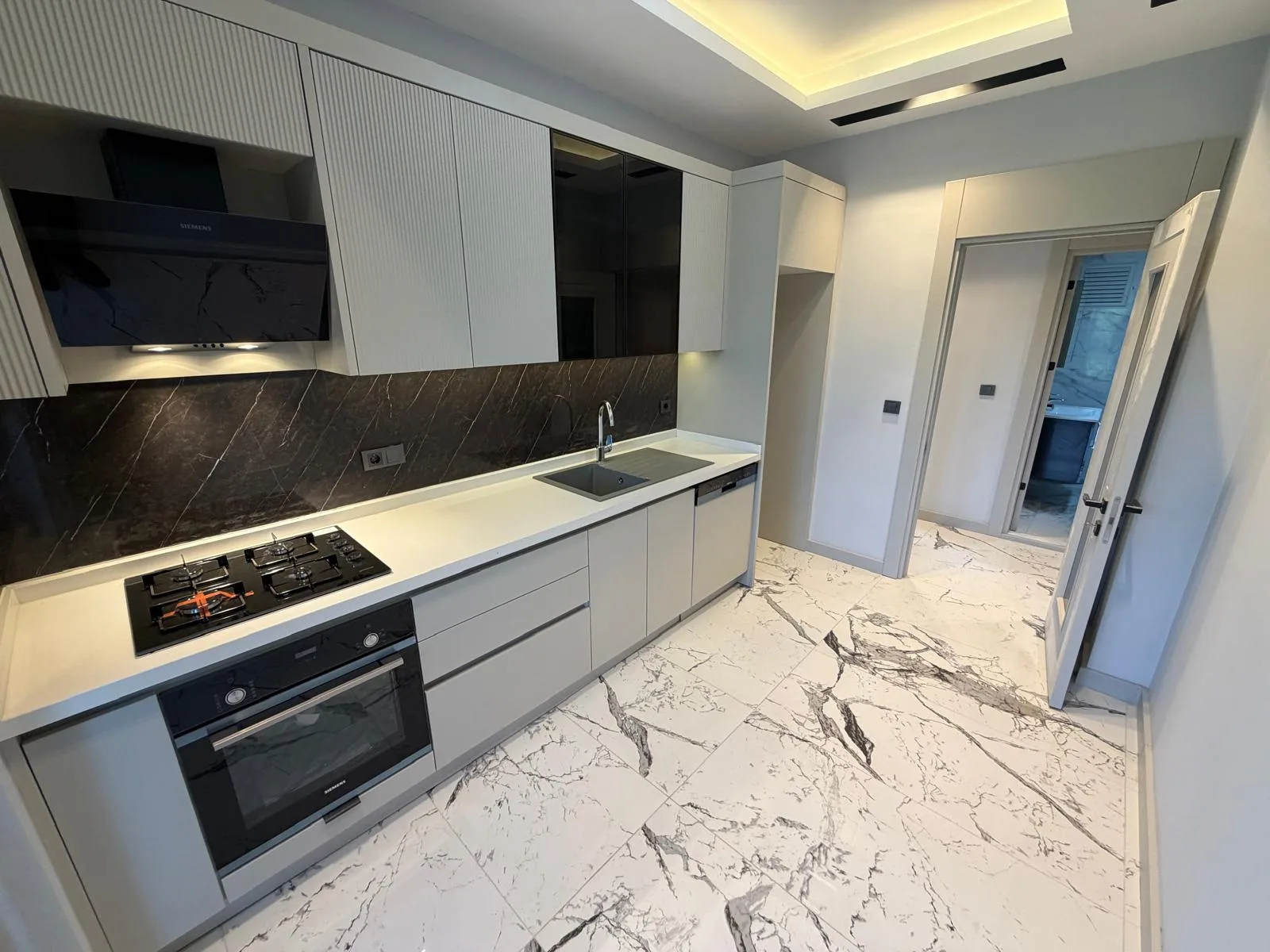 AKÇAY ALTINKUMDA 2+1 EBEVEYN BANYOLU GENİŞ DAİRE - Görsel 14