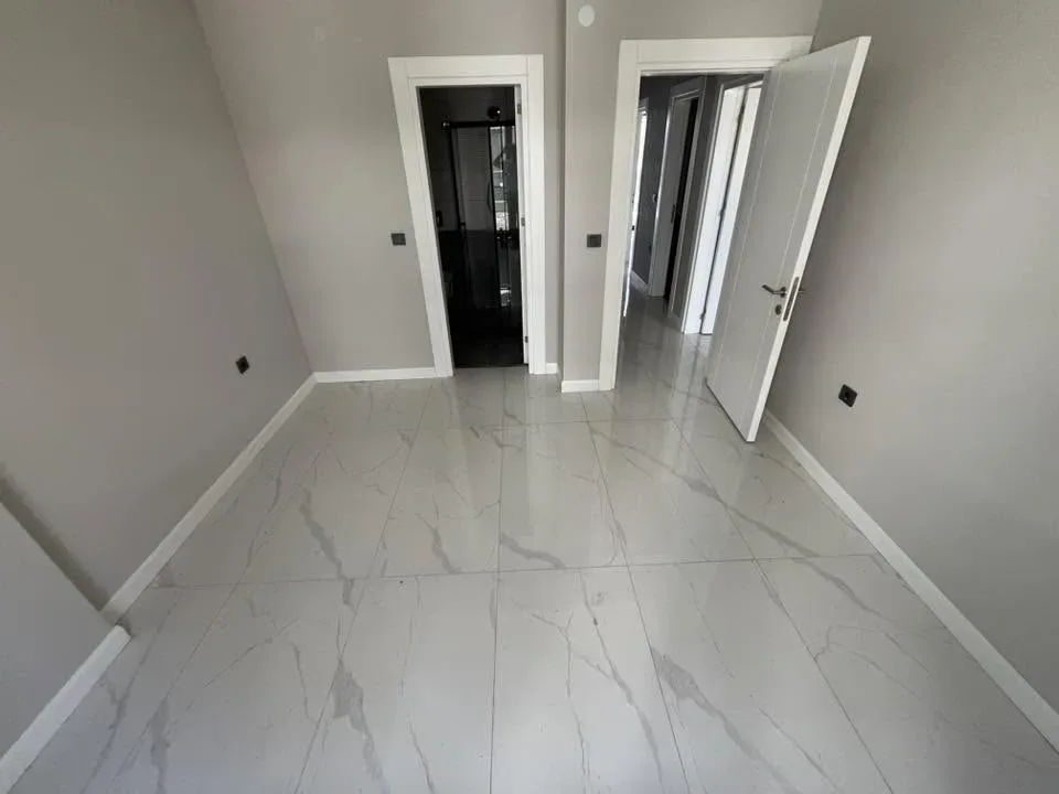 GÜRE AKÇAY ARASINDA 2+1 AYRI MUTFAK ULTRA LÜX SİTE İÇERİSİNDE HAVUZ CEPHELİ DAİRE - Görsel 13