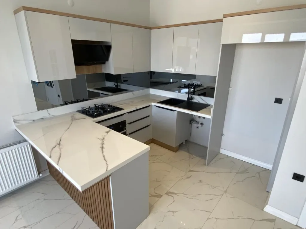 AKÇAY ÇAMLIYOL CADDESİNDE DENİZ VE DAĞ MANZARALI KAT DUBLEKSİ - Görsel 26