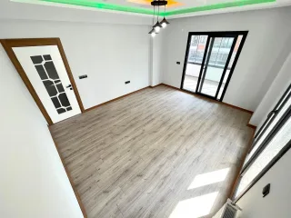 AKÇAY ALTINKUM MAHALLESİNDE 2+1 AYRI MUTFAK EBEVEYN BANYOLU GENİŞ ARA KAT LÜKS DAİRE - Görsel 20