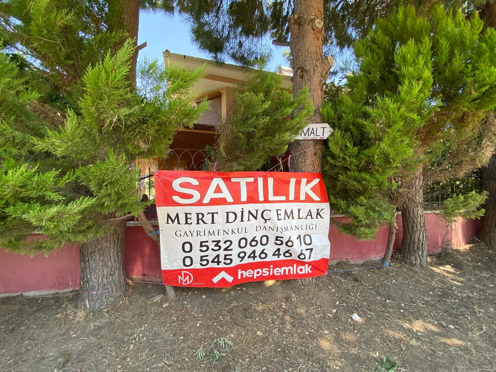 GÜRE HAVACILAR MEVKİ ÇOK GENİŞ DENİZE 100 METRE VİLLA - Görsel 36