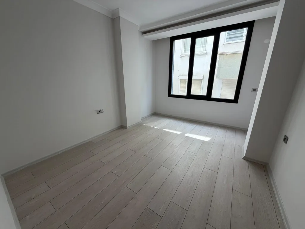 ALTINKUMDA DENİZE ÇOK YAKIN 3+1 CADDE ÜSTÜ 0 DAİRE - Görsel 18