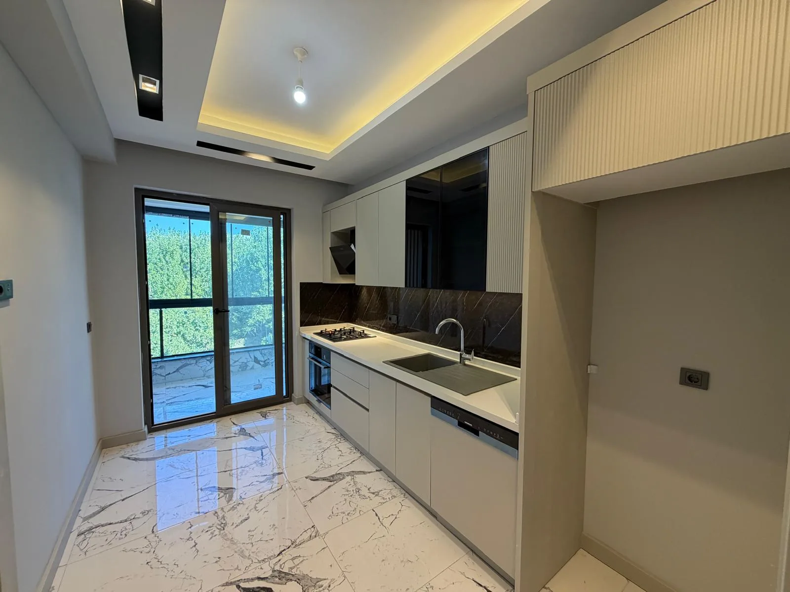 AKÇAY ALTINKUMDA 2+1 EBEVEYN BANYOLU GENİŞ DAİRE - Görsel 11