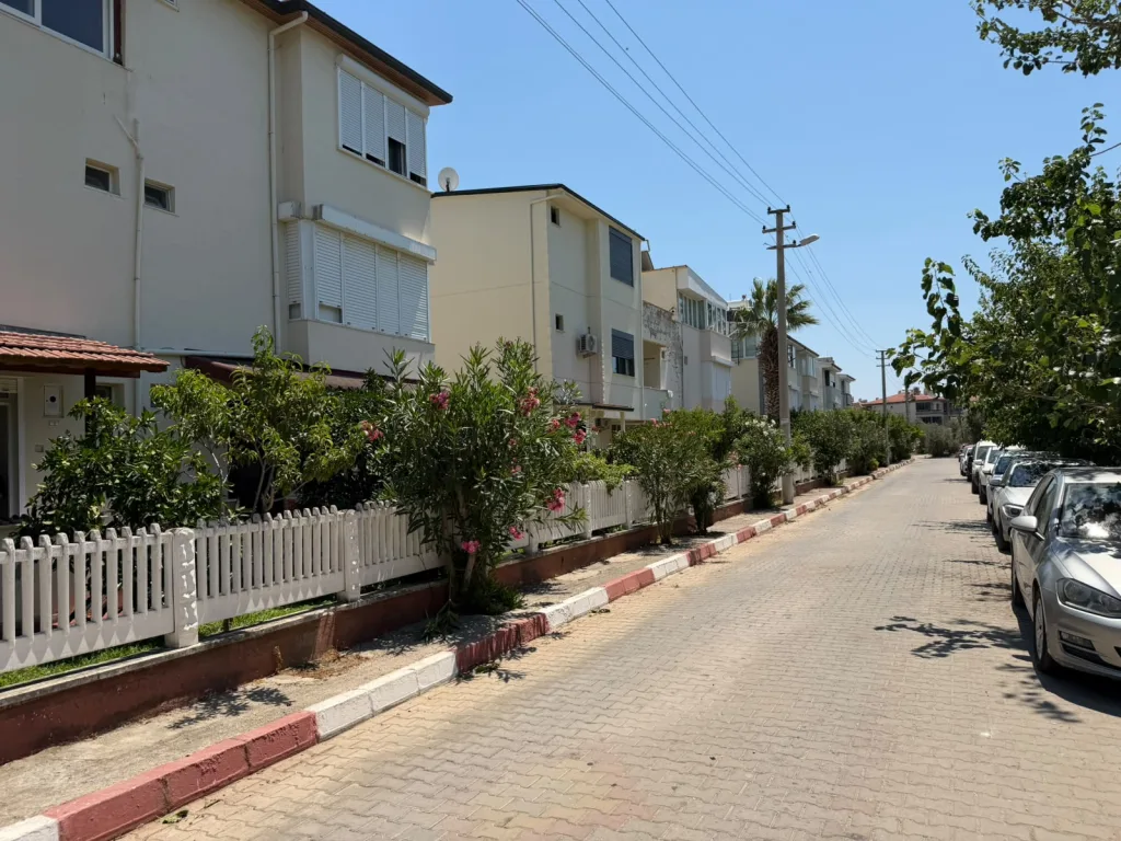 ALTINOLUK AVCILAR ALTINDA DAİRE FİYATINA TRİPLEX VİLLA 3+1 HAVUZLU SİTE İÇERİSİNDE - Görsel 28