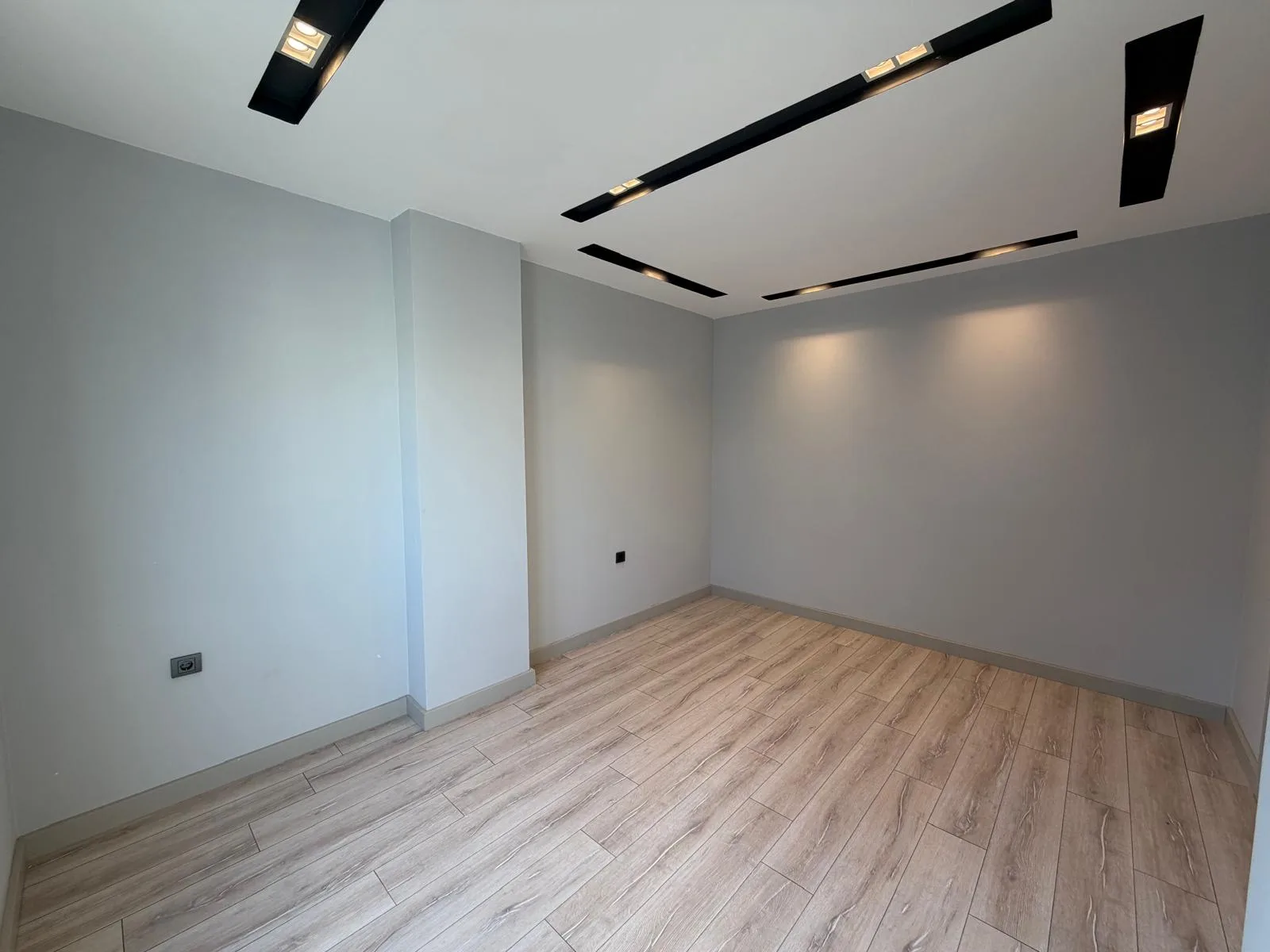 AKÇAY ALTINKUMDA 2+1 EBEVEYN BANYOLU GENİŞ DAİRE - Görsel 23