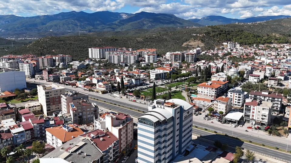 EDREMİT KADIKÖYDE ÖZEL HASTANE YANI KÖŞE PARSEL 351 METREKARE ARSA - Görsel 6