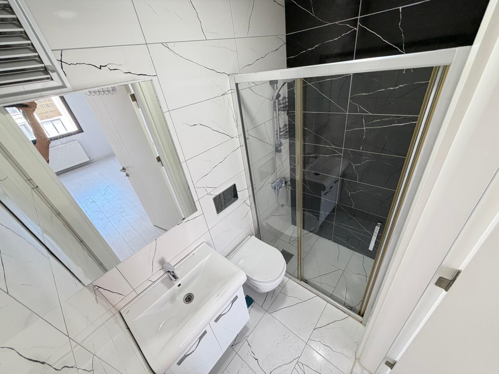 AKÇAYIN EN PRESTİJLİ SİTESİNDE 3+1 AYRI MUTFAK LÜKS DAİRE - Görsel 17
