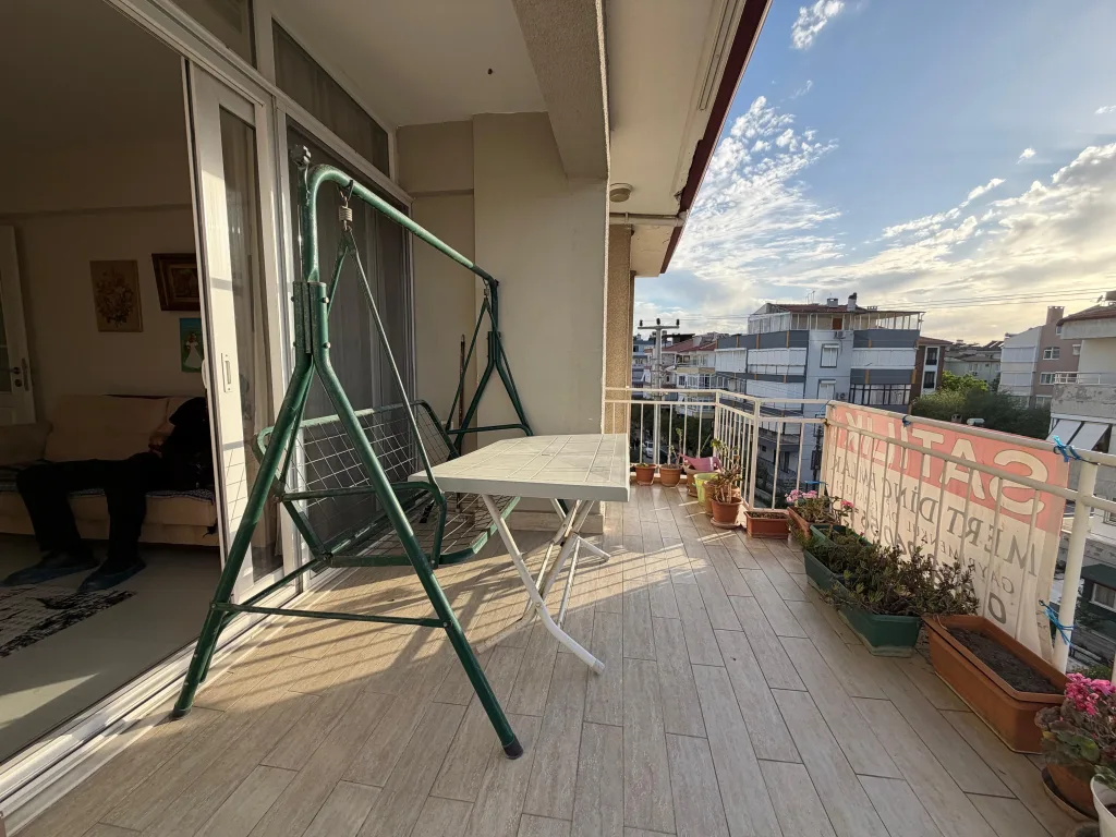 AKÇAYIN MERKEZİNDE EŞYALI MASRAFSIZ 3+1 DAİRE - Görsel 23