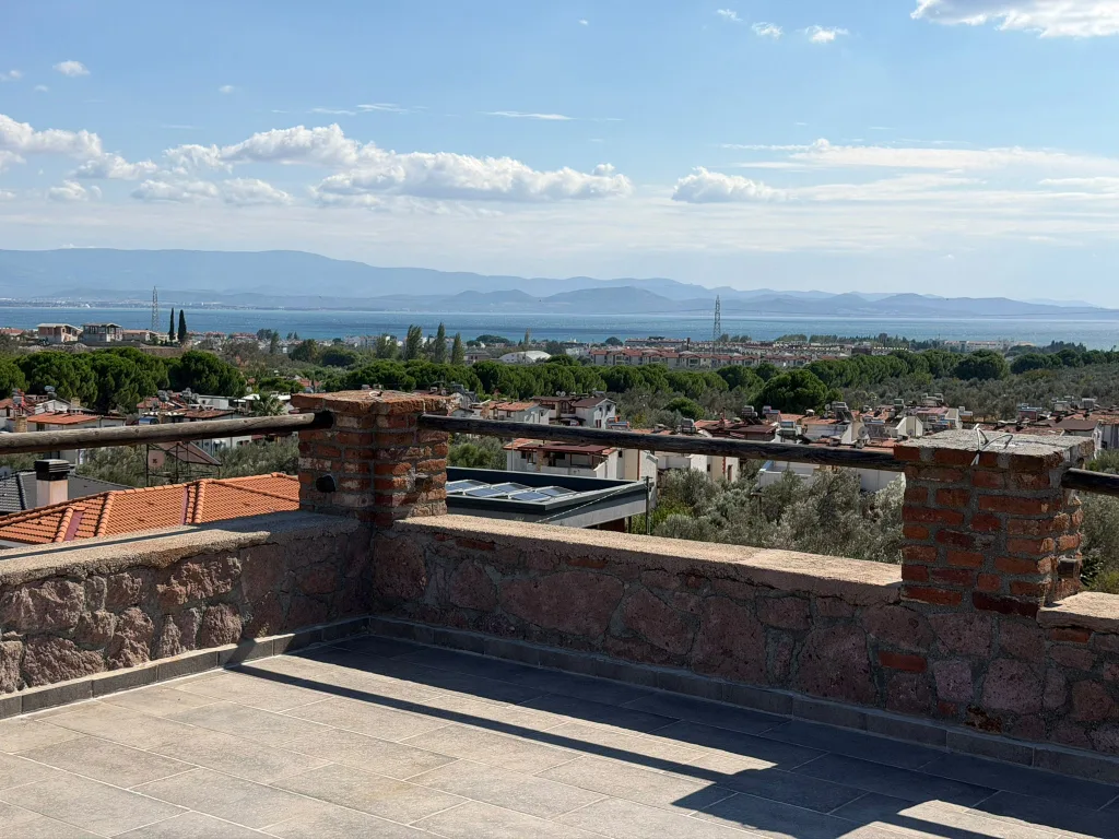 GÜREDE FULL DENİZ MANZARALI GERÇEK TAŞ VE LÜXÜN BİR ARADA OLDUĞU ÖZEL VİLLA - Görsel 22