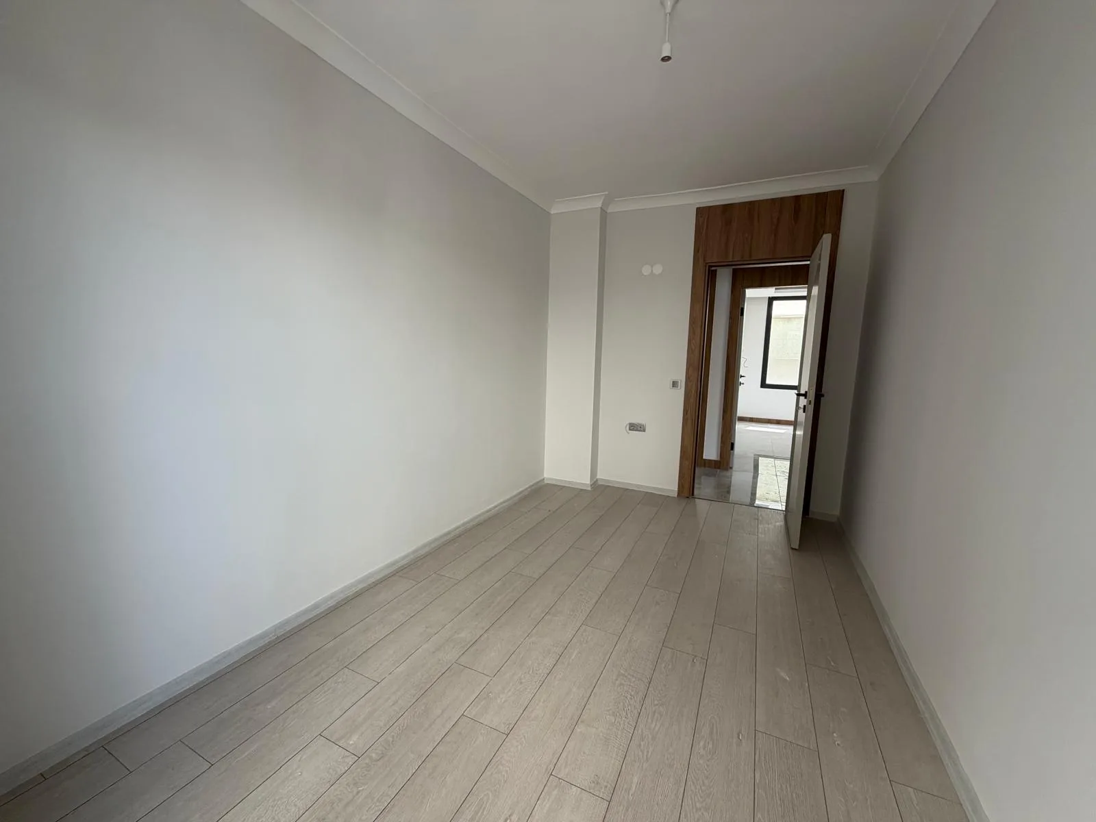 ALTINKUMDA DENİZE ÇOK YAKIN 3+1 CADDE ÜSTÜ 0 DAİRE - Görsel 15