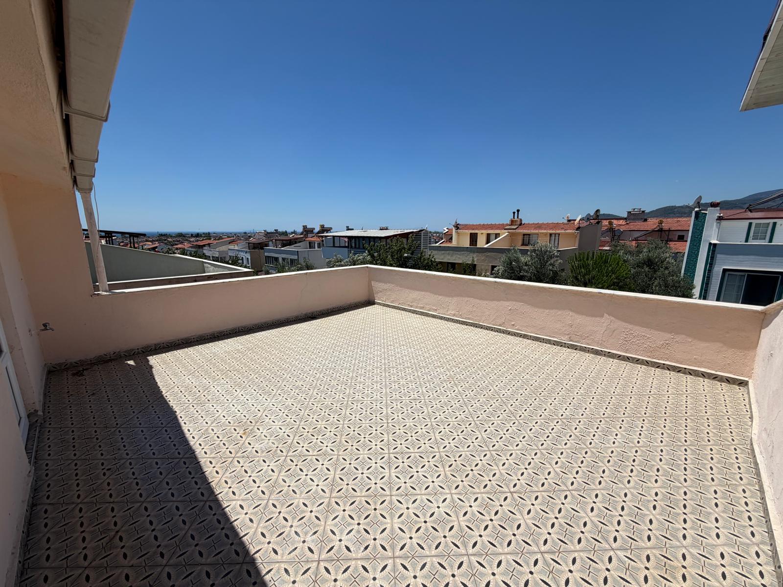 GÜRE DENİZ TARAFINDA DAİRE FİYATINA TRİPLEKS VİLLA - Görsel 21