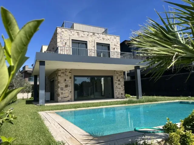 GÜREDE RAMADA OTEL BÖLGESİNDE TAM BAĞIMSIZ MÜSTAKİL HAVUZLU ULTRA LÜX 4+1 VİLLA