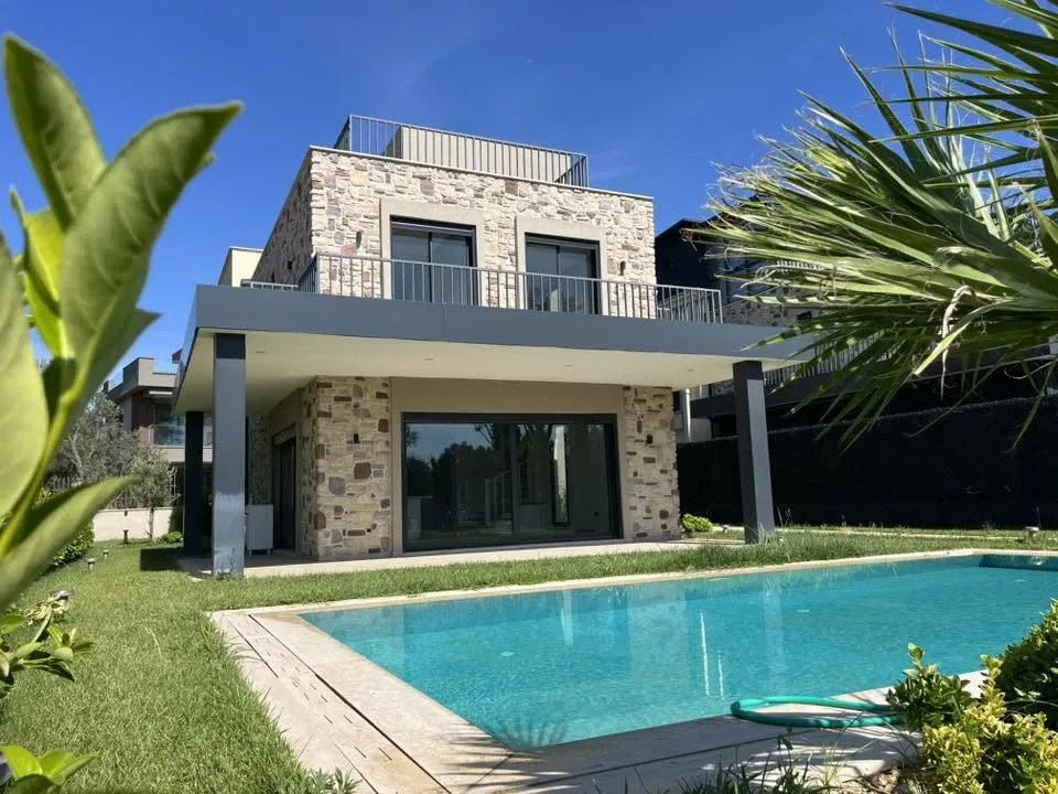 GÜREDE RAMADA OTEL BÖLGESİNDE TAM BAĞIMSIZ MÜSTAKİL HAVUZLU ULTRA LÜX 4+1 VİLLA