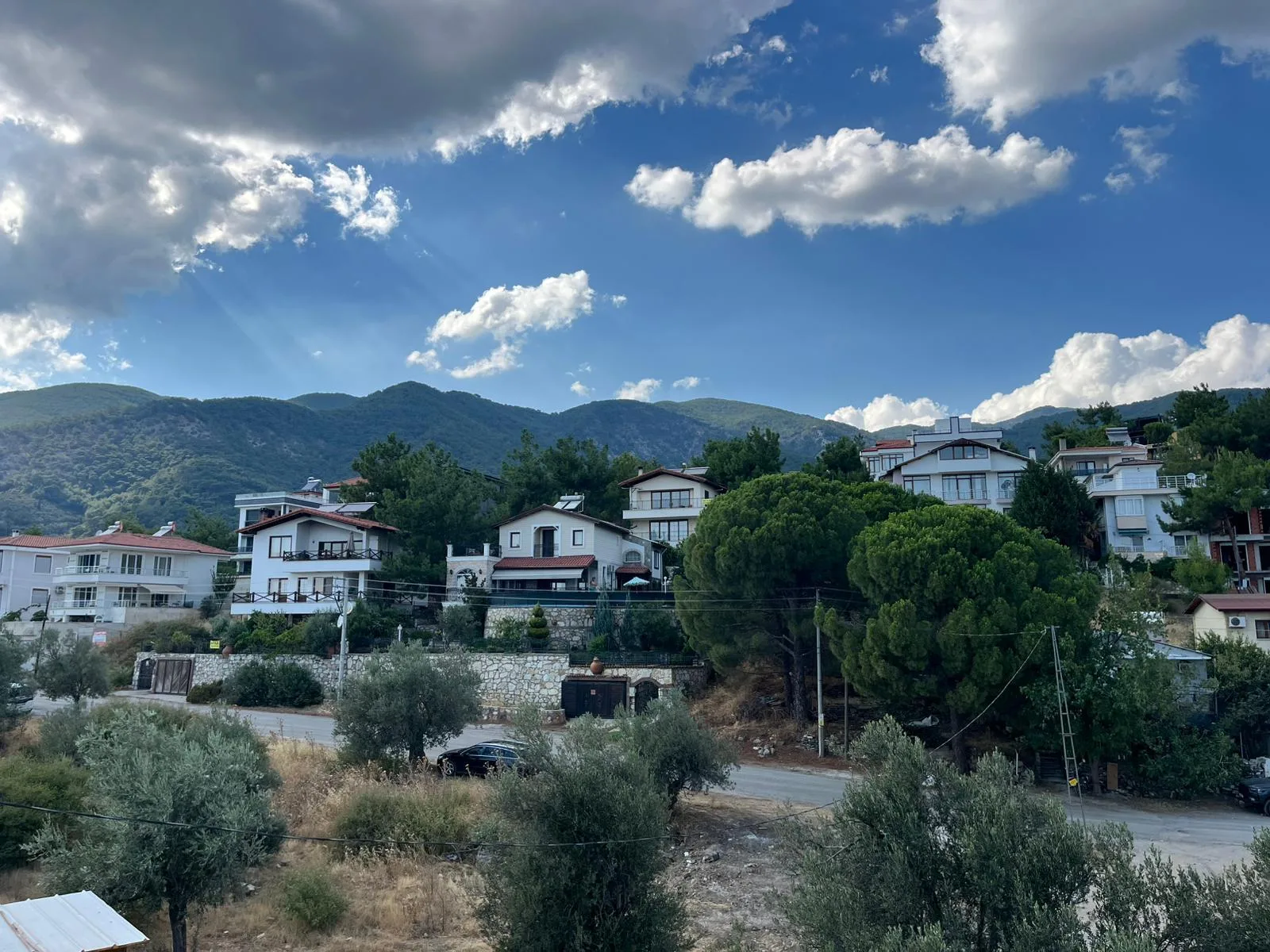 GÜRE KAVURMACILAR YOLUNDA DAĞ VE DENİZ MANZARALI 3+1 LÜX TRİPLEX VİLLA - Görsel 16