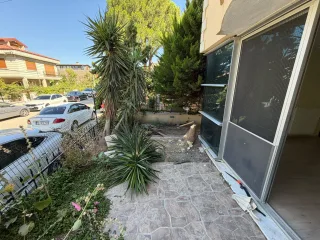 AKÇAYDA DENİZE 30 METRE MESAFEDE GENÇ VE KEYİFLİ VİLLA - Görsel 3