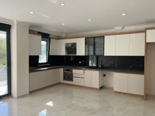 GÜREDE DENİZE SIFIR TADINDA 3+1 TRİPLEX HER ODASINDA EBEVEYN BANYOSU OLAN VİLLA - Görsel 4