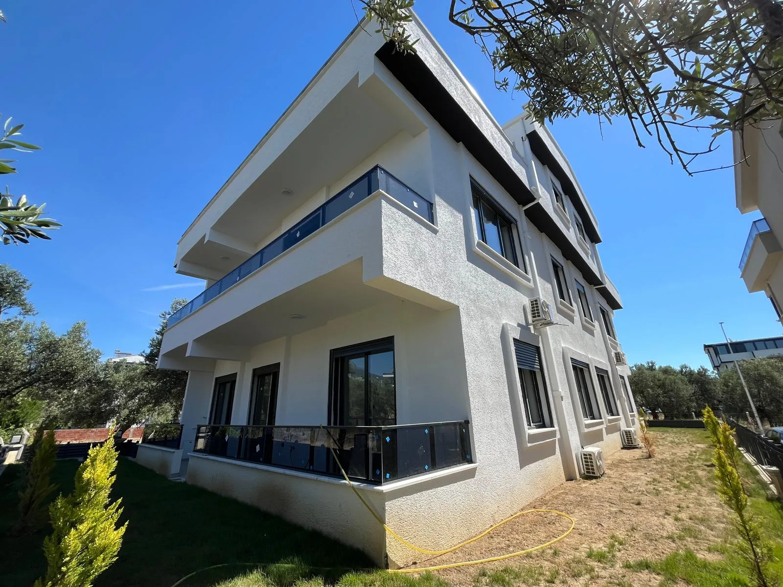KAZDAĞLARI ZEYTİNLİDE 3 ODA 1 SALON AYRI MUTFAK GENİŞ TERASLI MÜSTAKİL TADINDA DUBLEX DAİRE - Görsel 1
