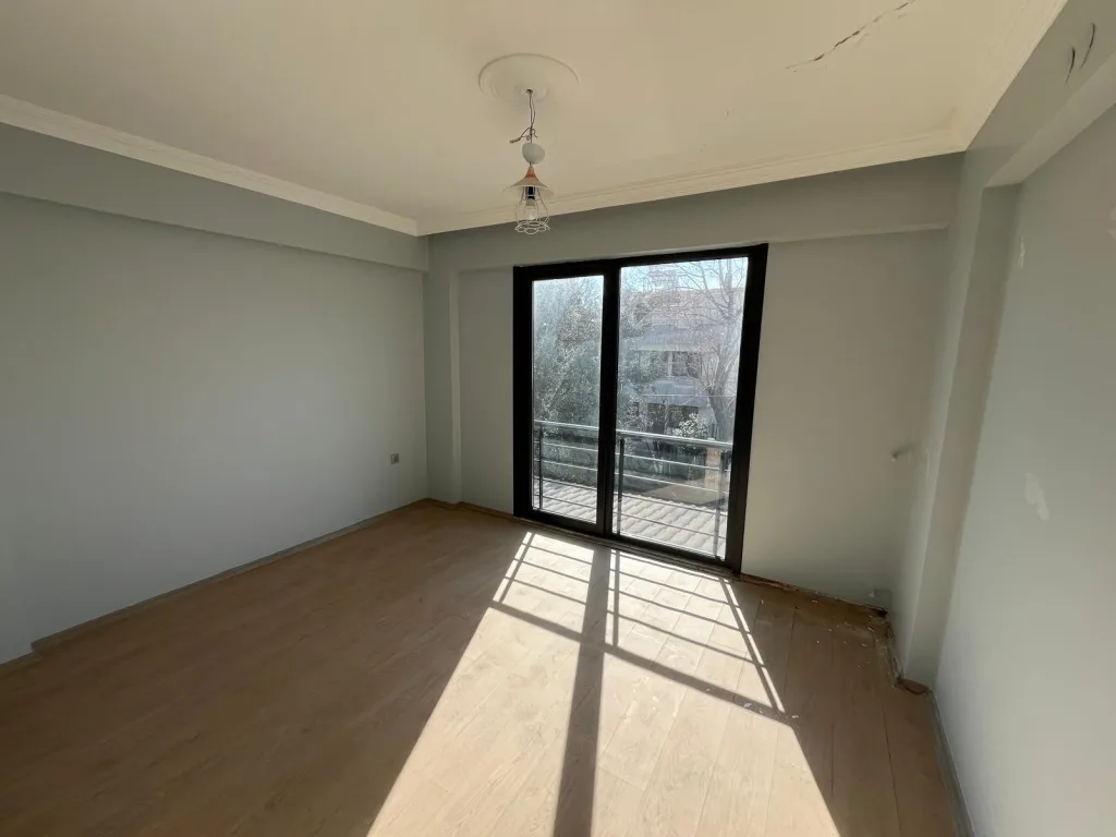 GÜRE İSKELE SAHİLİNDE BİRİNCİ MİGROSUN KÖŞESİNDE MÜSTAKİL TRİPLEX VİLLA - Görsel 17