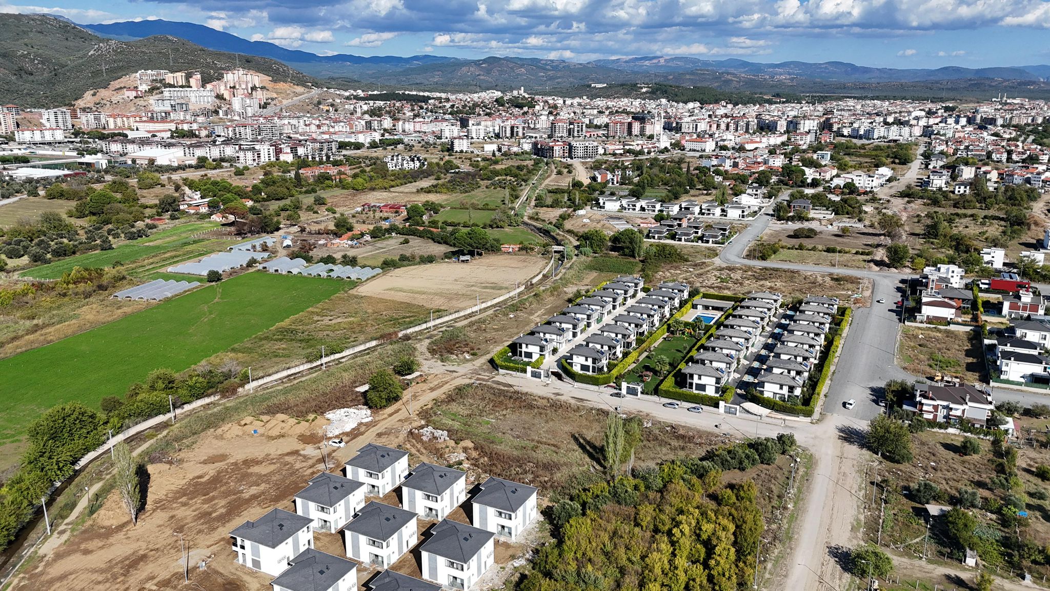 EDREMİT HAMİDİYE'DE 5 VİLLALIK YATIRIMLIK ARSA - Görsel 6