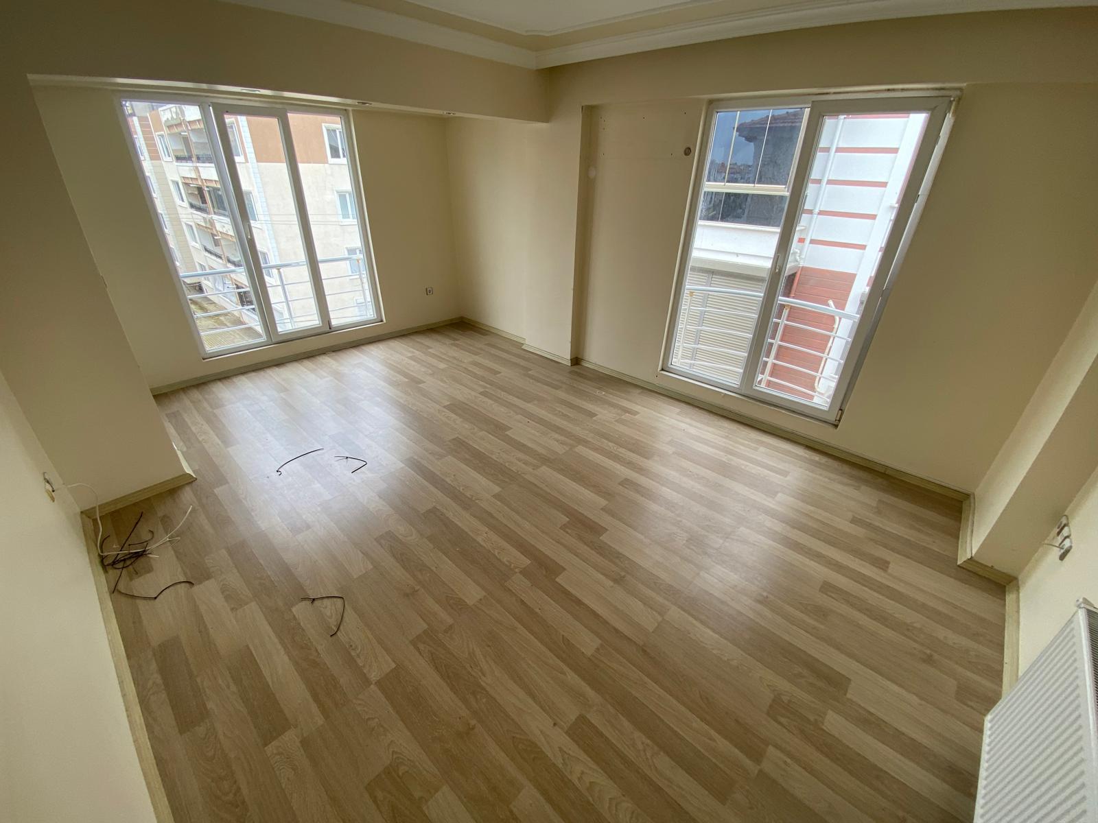 AKÇAY ALTINKUMDA HEM GENÇ HEM EKONOMİK FULL DONANIMLI DAİRE - Görsel 11