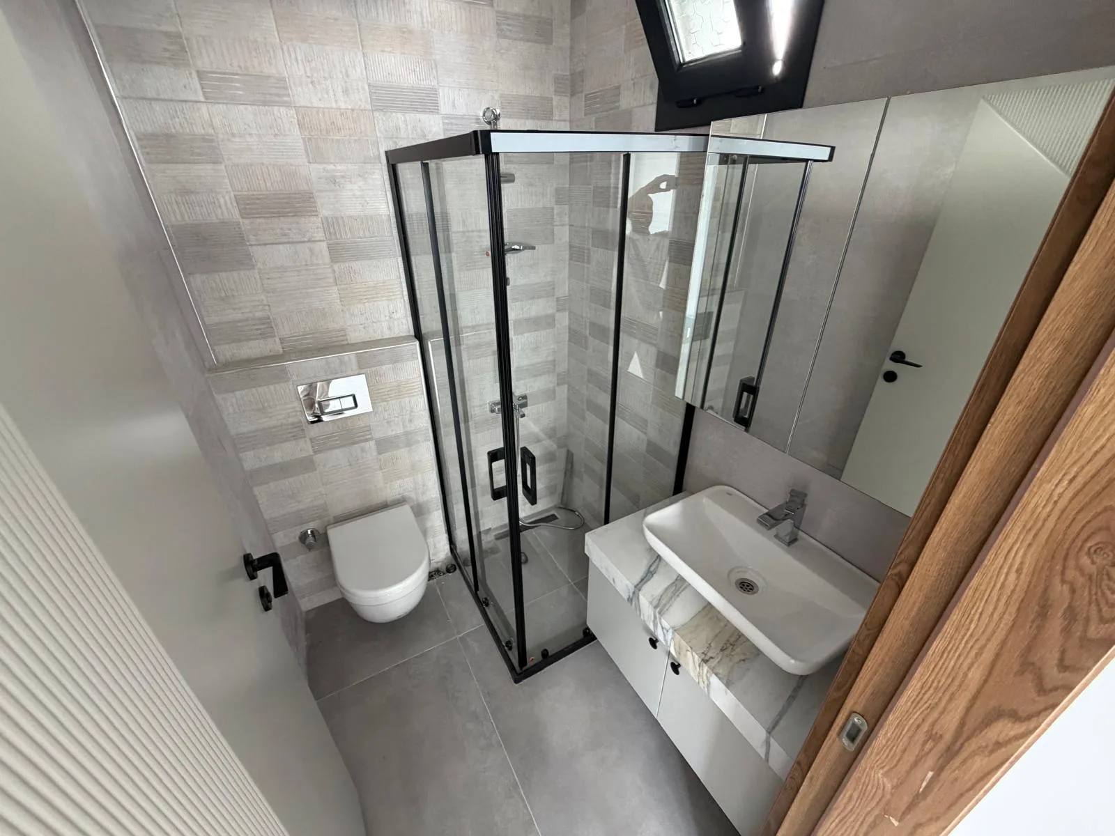 ALTINKUMDA DENİZE ÇOK YAKIN 3+1 CADDE ÜSTÜ 0 DAİRE - Görsel 27