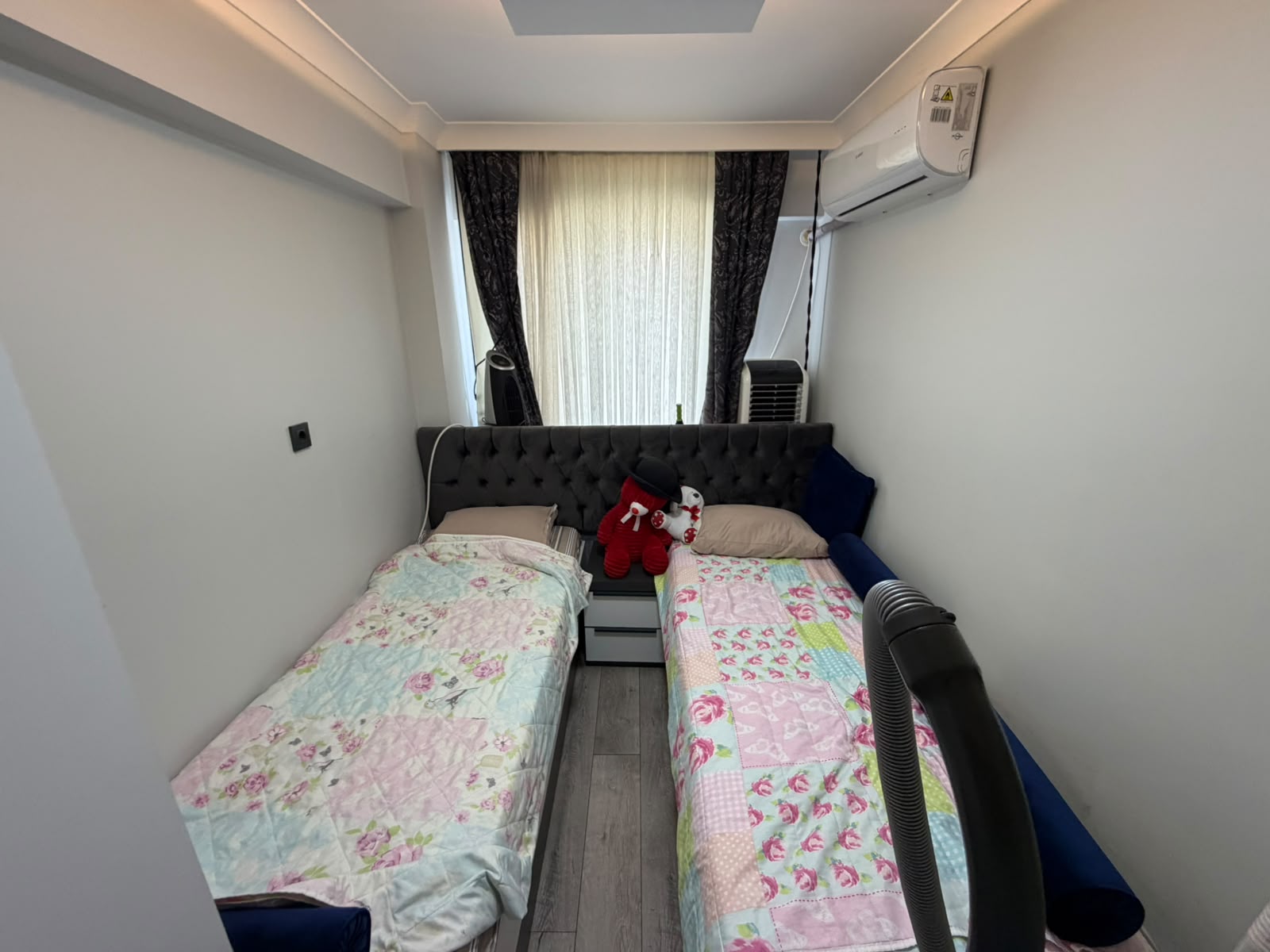 AKÇAY MERKEZDE 2+1 AYRI MUTFAK FULL EŞYA OPSİYONLU GENİŞ BALKONLU İÇİ FULL YAPILI DAİRE - Görsel 23