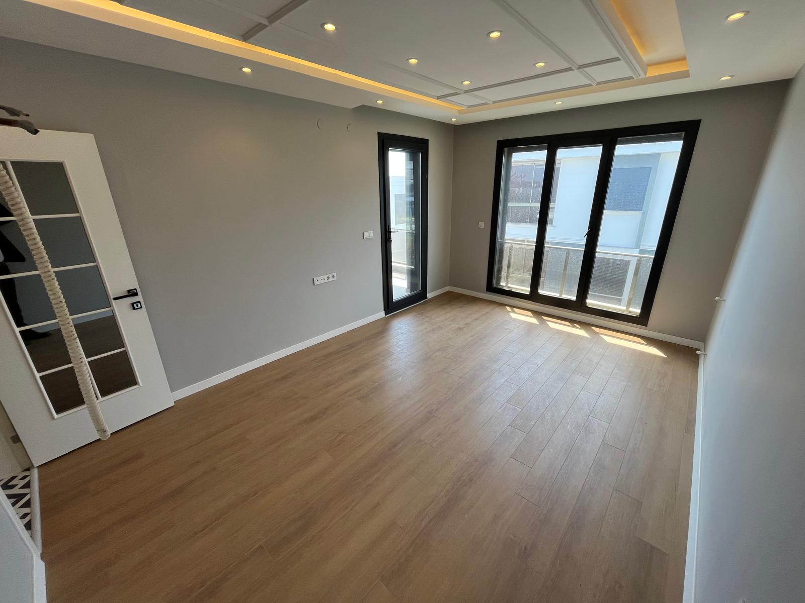 GÜRE SAHİLİNDE ULTRA LÜX HAVUZLU SİTE İÇERİSİNDE 2+1 AYRI MUTFAK MUHTEŞEM DAİRE - Görsel 21