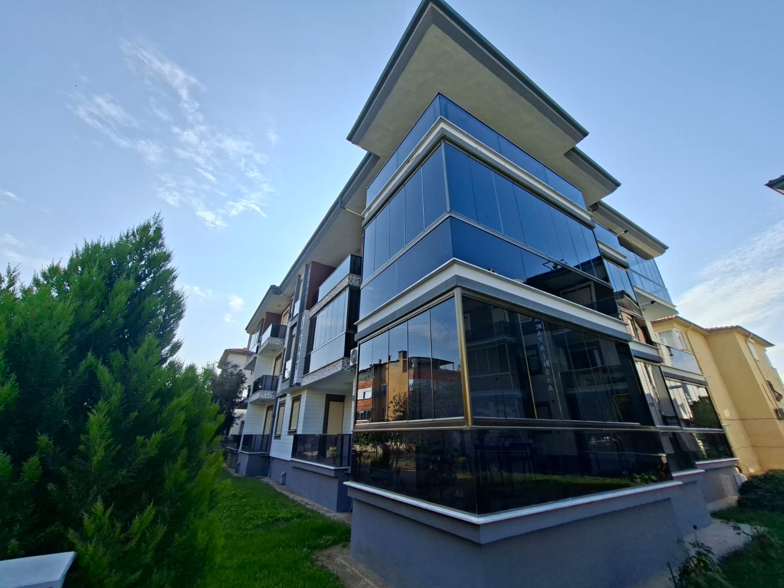 Akçay Cemil Temel Mahallesinde Satılık Daire