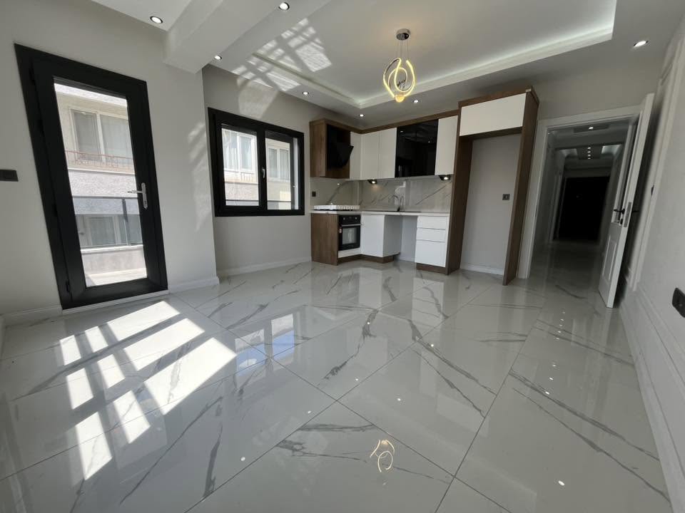 AKÇAYDA 0 BİNA DENİZE ÇOK YAKIN 2+1 CADDE ÜZERİ DAİRE - Görsel 6