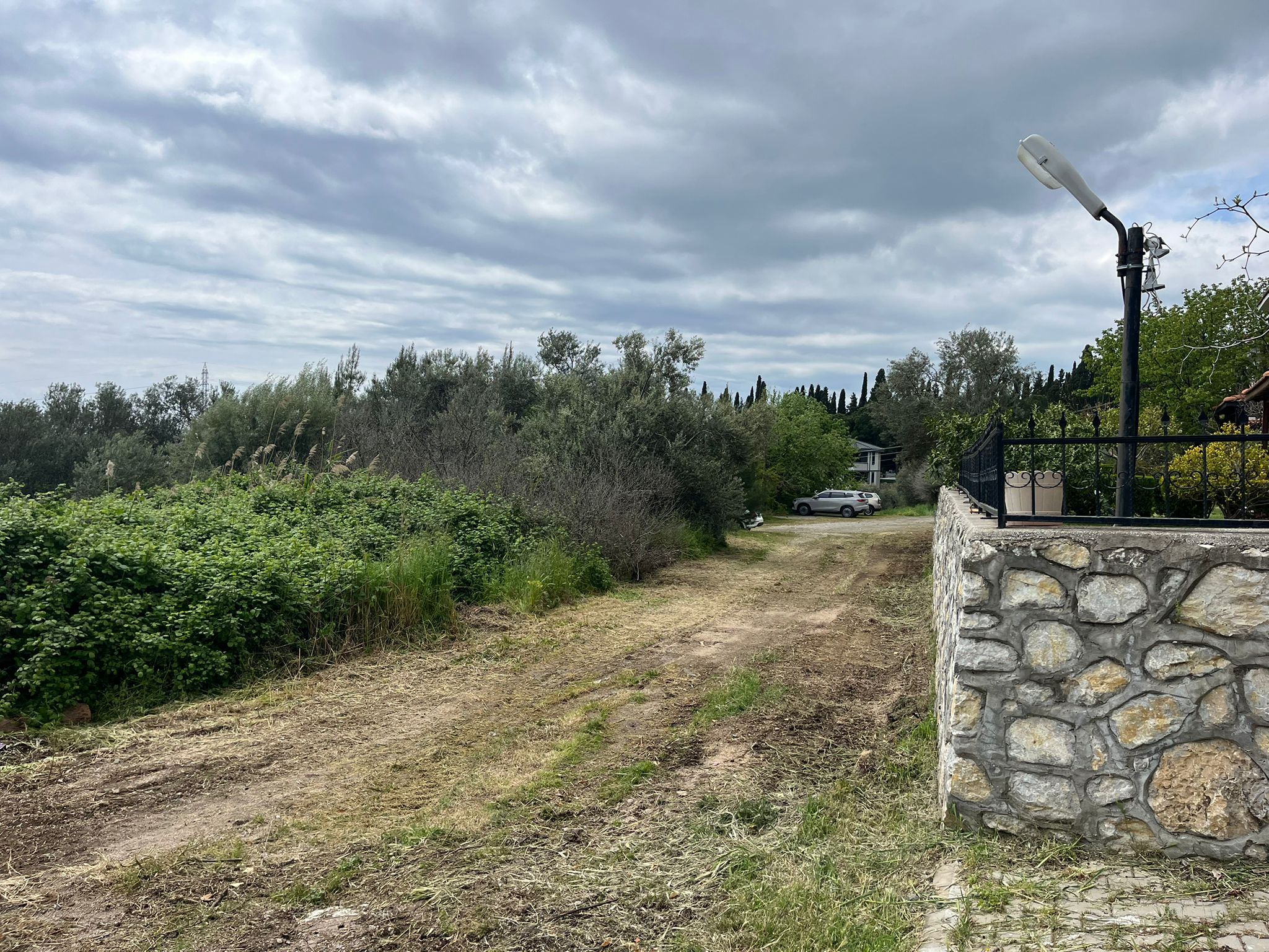 ALTINOLUKTA 650 M2 MUHTEŞEM DENİZ VE ŞEHİR MANZARALI KÖŞE ARSA - Görsel 15