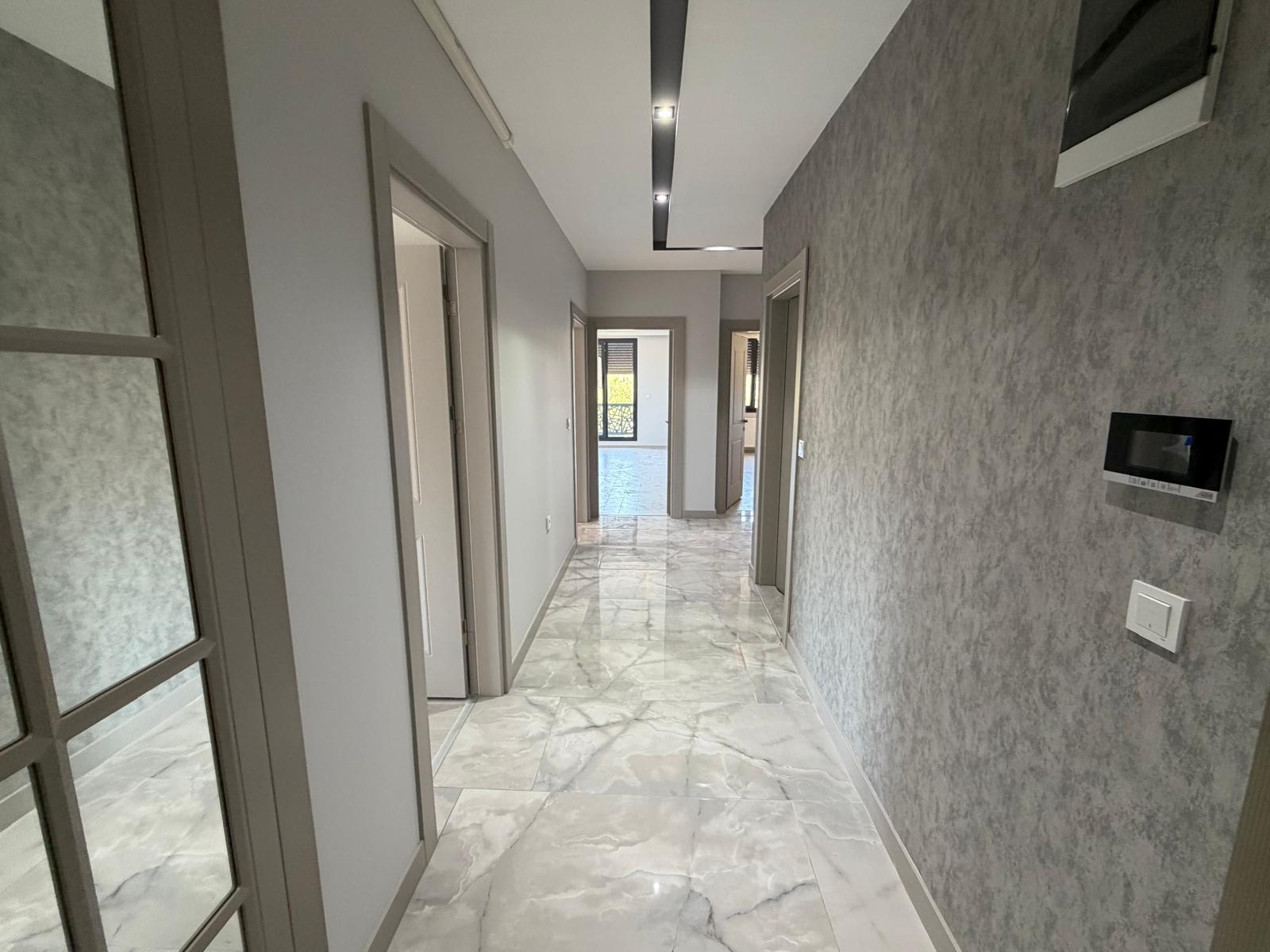 AKÇAYDA HAVUZLU SİTE İÇERİSİNDE ULTRA LÜKS 130 METREKARE 2+1 - Görsel 35