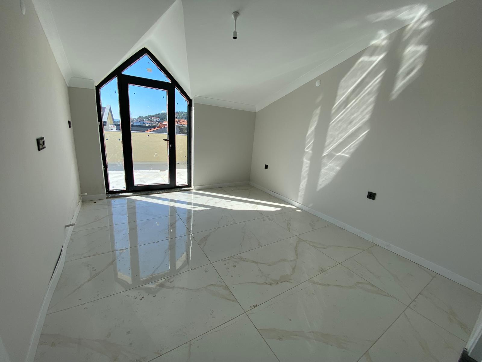 GÜRE RAMADA OTEL BÖLGESİNDE BUTİK PROJEDE 3+1 KAT DUBLEKSİ