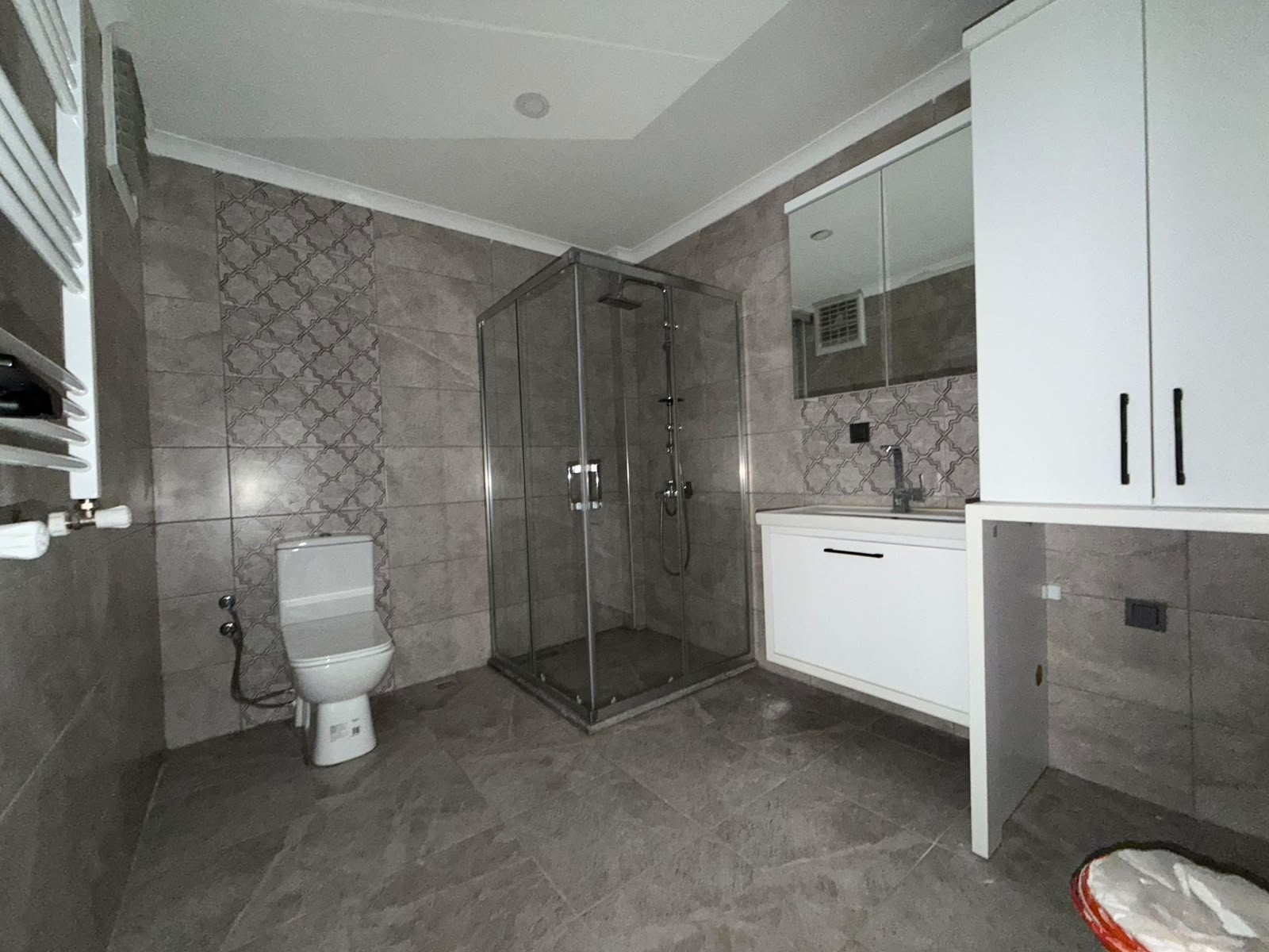 ALTINKUMDA ARA KAT ÖN CEPHE 2+1 AYRI MUTFAK LÜX DAİRE - Görsel 23