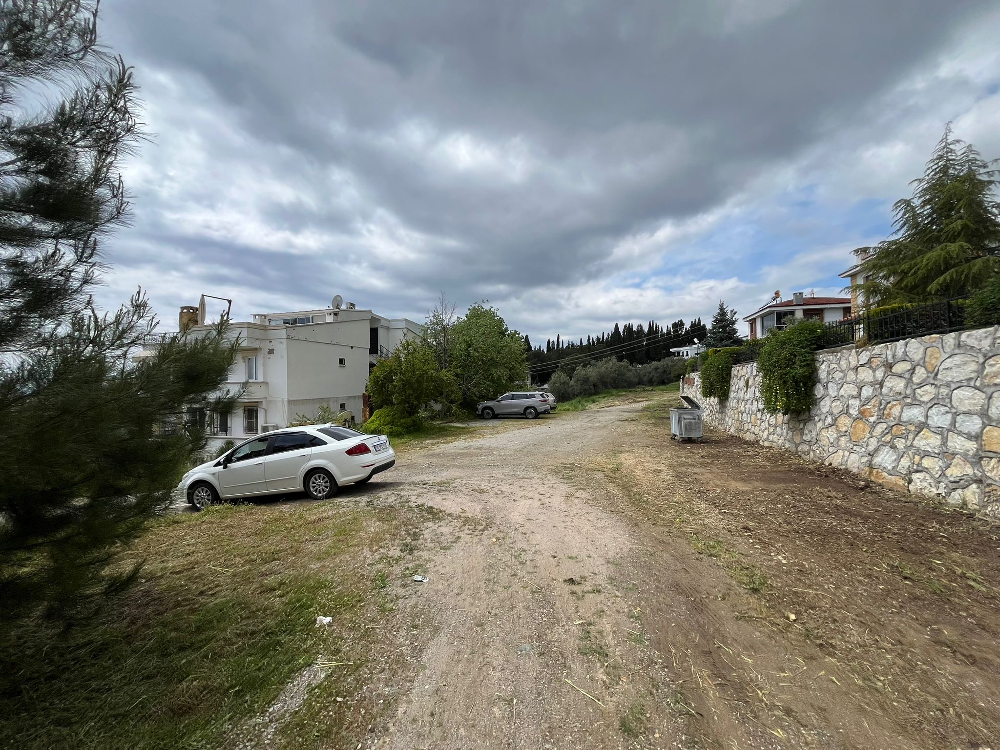 ALTINOLUKTA 650 M2 MUHTEŞEM DENİZ VE ŞEHİR MANZARALI KÖŞE ARSA - Görsel 11