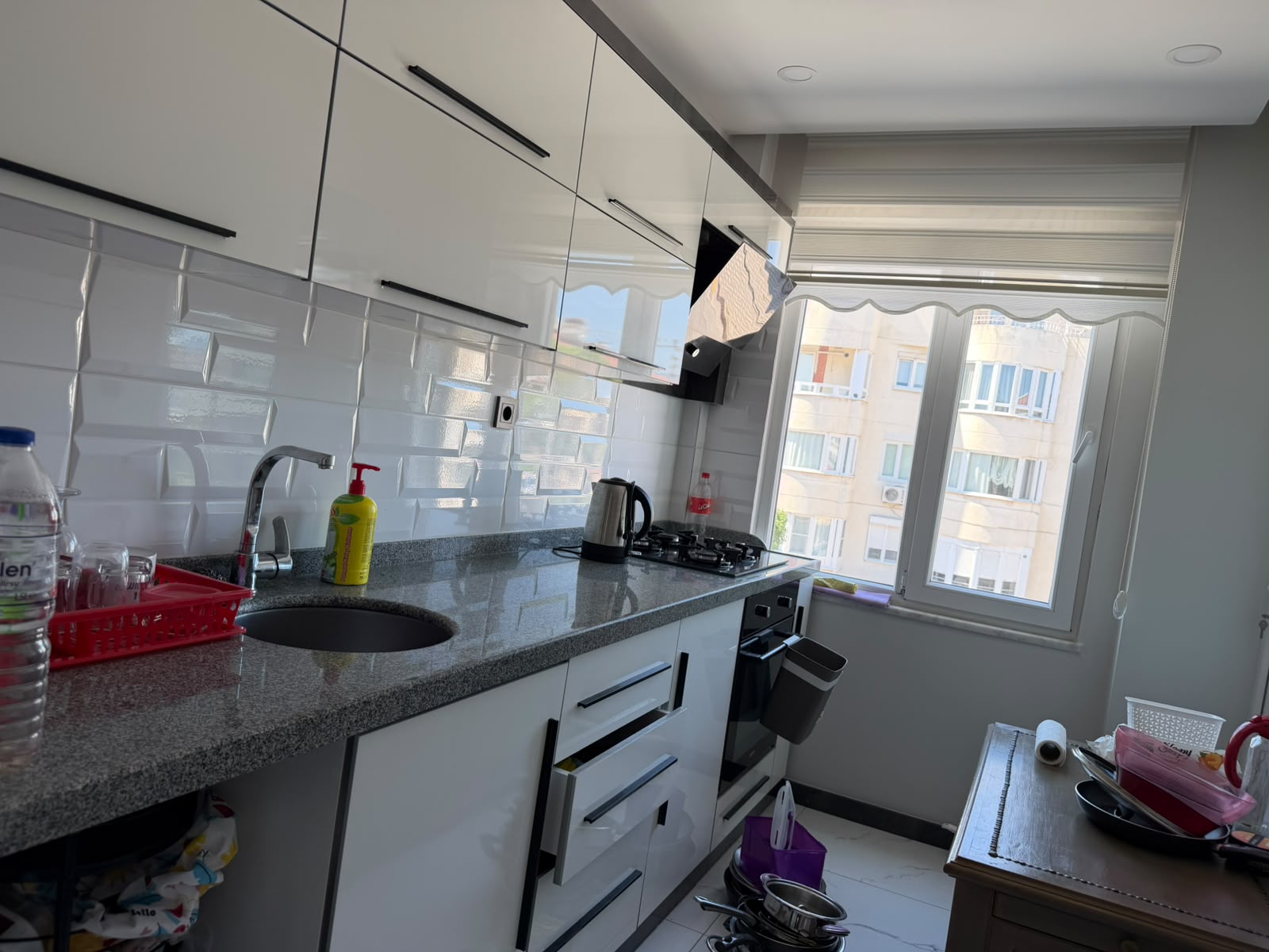 AKÇAY MERKEZDE 2+1 AYRI MUTFAK FULL EŞYA OPSİYONLU GENİŞ BALKONLU İÇİ FULL YAPILI DAİRE - Görsel 10
