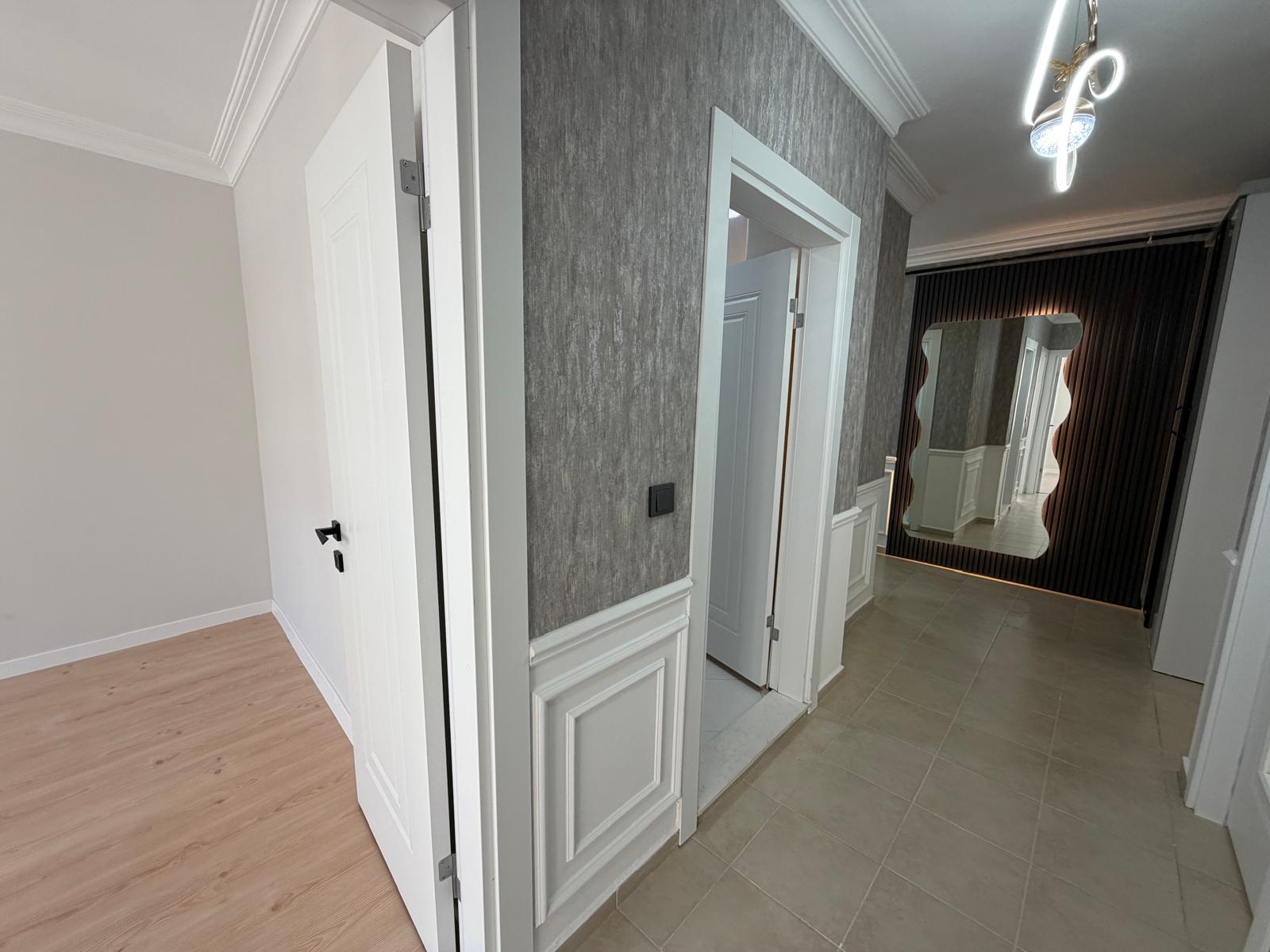 ALTINKUMDA CADDE ÜZERİNDE GÖZ DOLDURAN 2+1 DAİRE - Görsel 21