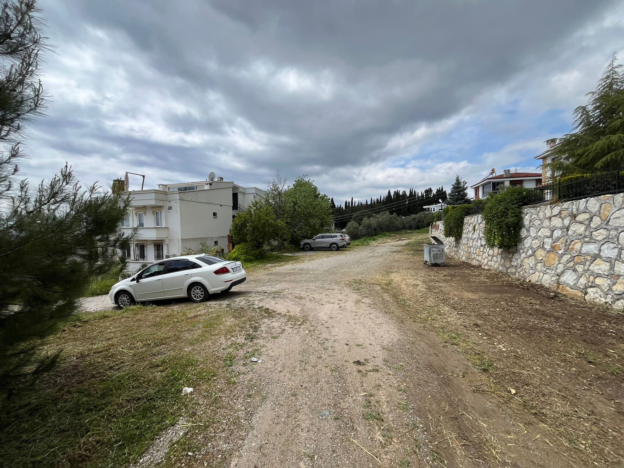 ALTINOLUKTA 650 M2 MUHTEŞEM DENİZ VE ŞEHİR MANZARALI KÖŞE ARSA - Görsel 7