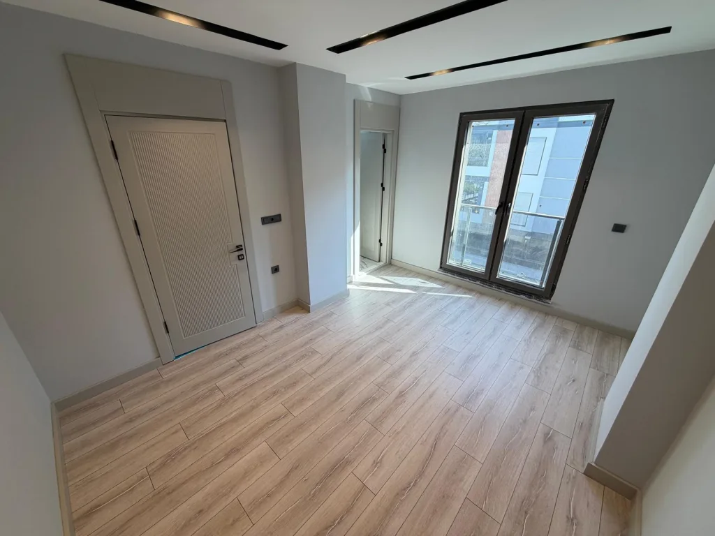 AKÇAY ALTINKUMDA 2+1 EBEVEYN BANYOLU GENİŞ DAİRE - Görsel 21