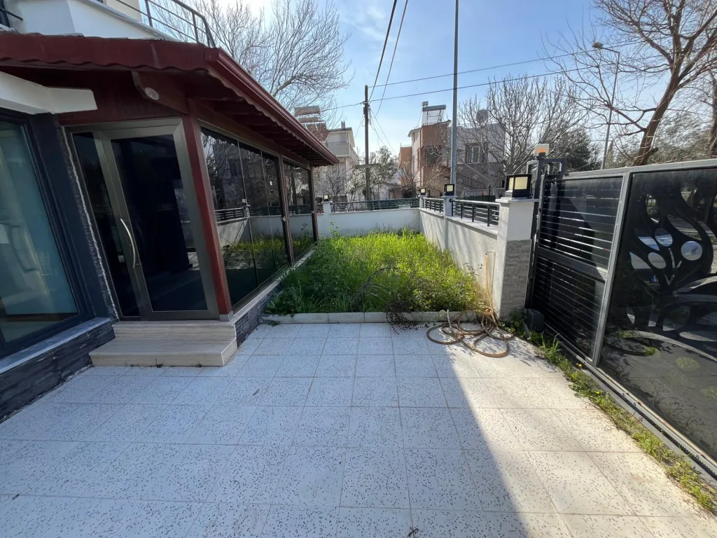 GÜRE İSKELE SAHİLİNDE BİRİNCİ MİGROSUN KÖŞESİNDE MÜSTAKİL TRİPLEX VİLLA - Görsel 26