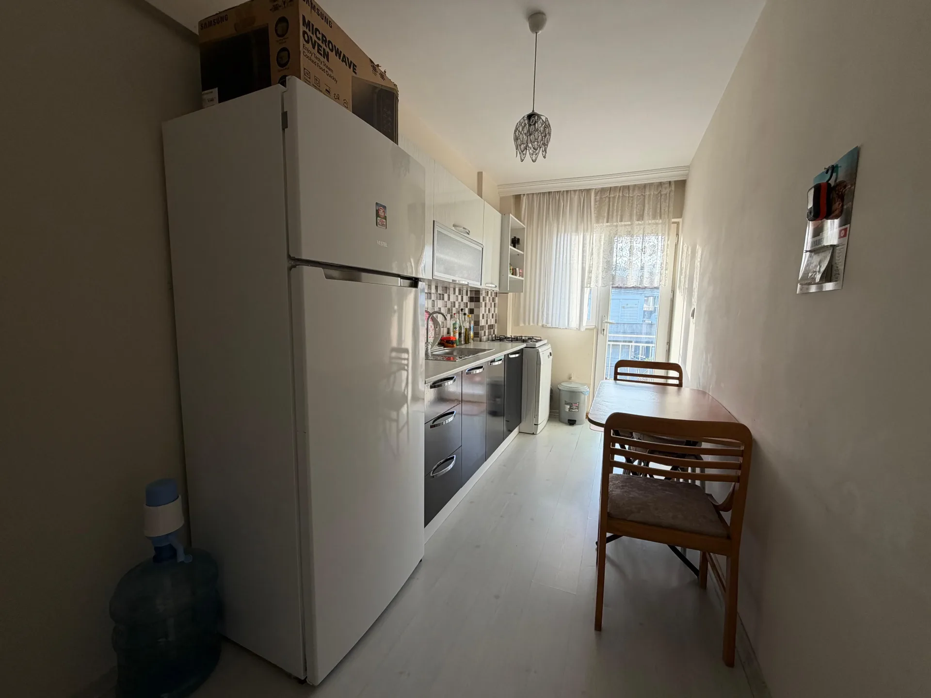 AKÇAYIN MERKEZİNDE EŞYALI MASRAFSIZ 3+1 DAİRE - Görsel 3
