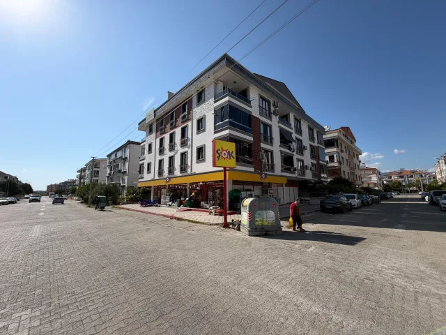 AKÇAY ALTINKUMDA ARA KAT 1+1 ÇOK GENİŞ LÜX DAİRE
