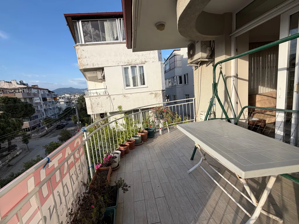 AKÇAYIN MERKEZİNDE EŞYALI MASRAFSIZ 3+1 DAİRE - Görsel 21